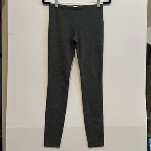 Splendid skinny sweatpants. Medium.
